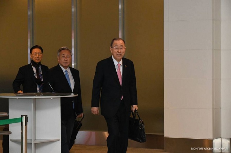 Генеральный секретарь ООН Пан Ги Мун прибыл в Монголию