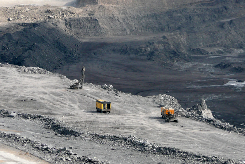 Граждане Монголии потребовали от властей выплаты дивидендов по акциям угольной госкомпании