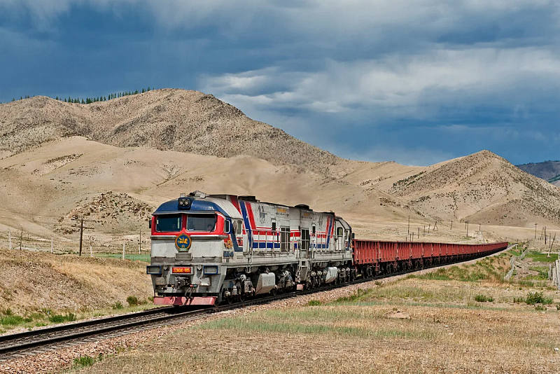 За первые два месяца 2024 года объем грузоперевозок железнодорожным транспортом в Монголии вырос до 5,6 млн тонн