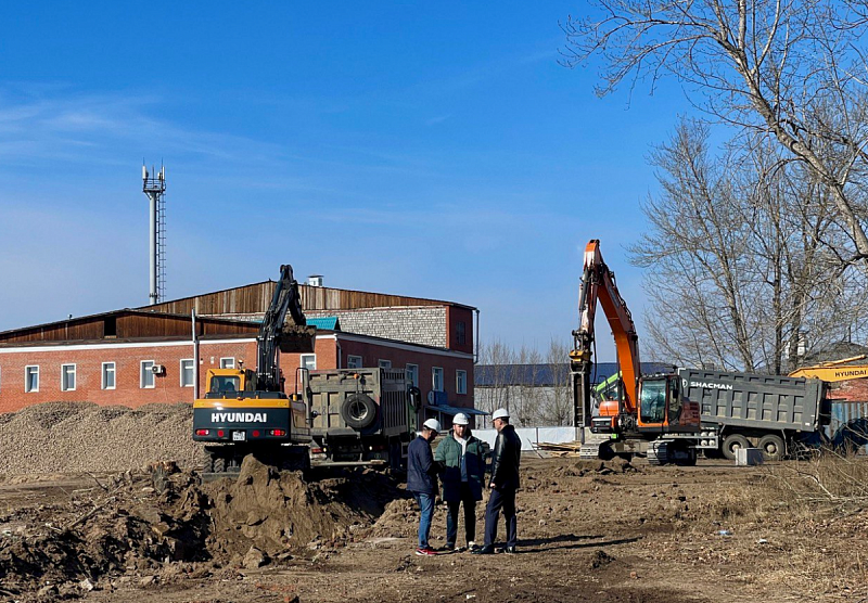 В Улан-Удэ на месте будущего здания театра «Байкал» стартовали работы по устройству котлована